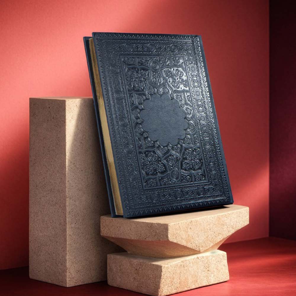 سالنامه 1405 حافظ وزیری ترمو سرمه‌ای لب‌طلا آپادانا APADANA