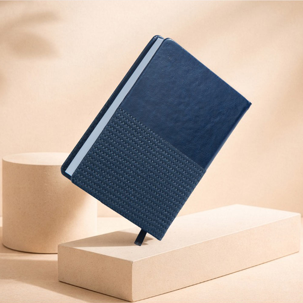 سالنامه 1405 پالتویی 1/8 ترمو دوتکه آپادانا APADANA